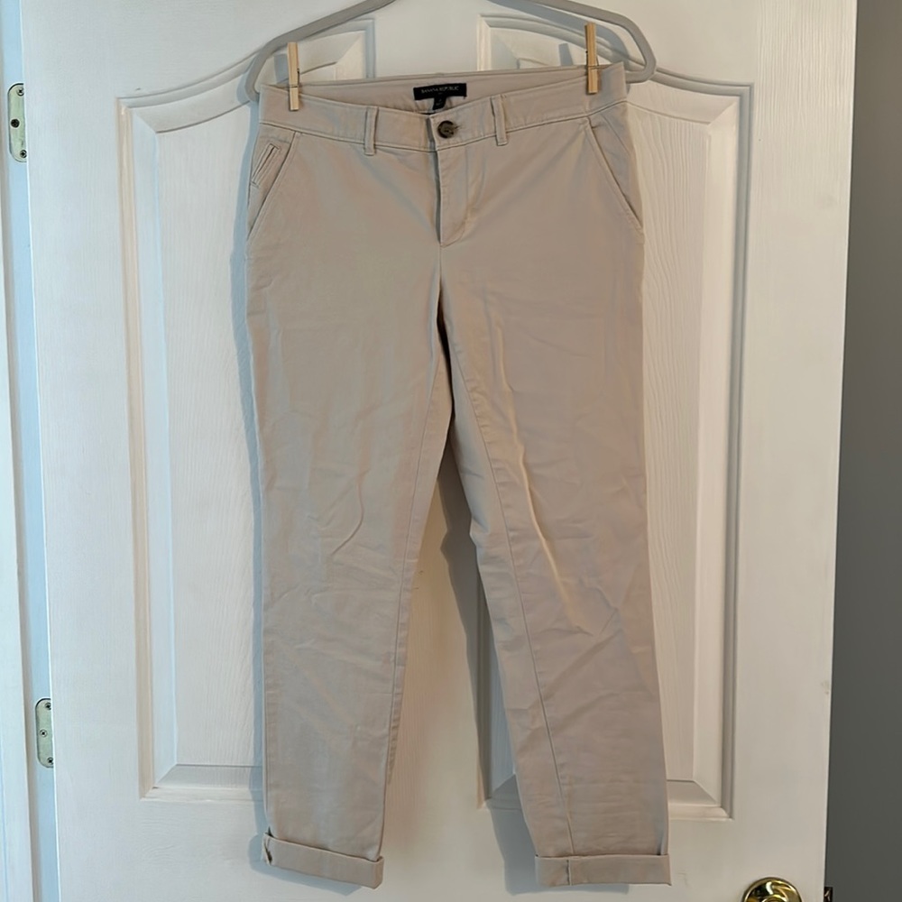Banana Republic Copped Chino